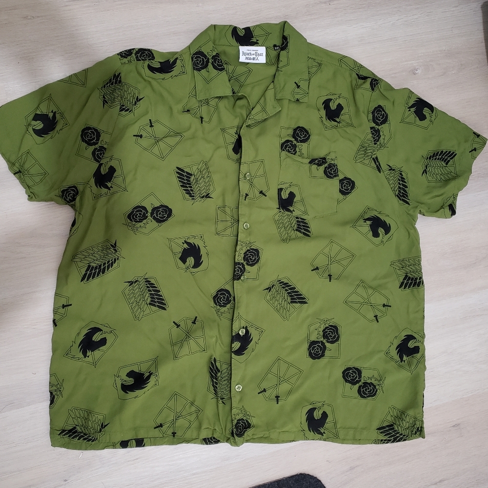 Attack On Titan Olive Green Patterned Men's Short Sleeve Button Down Shirt